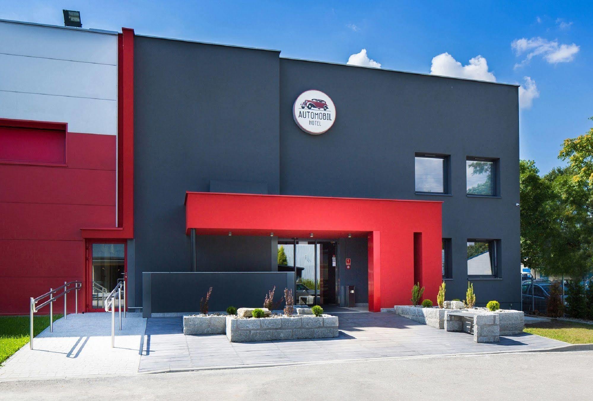 Automobil Hotel Cracovia Esterno foto